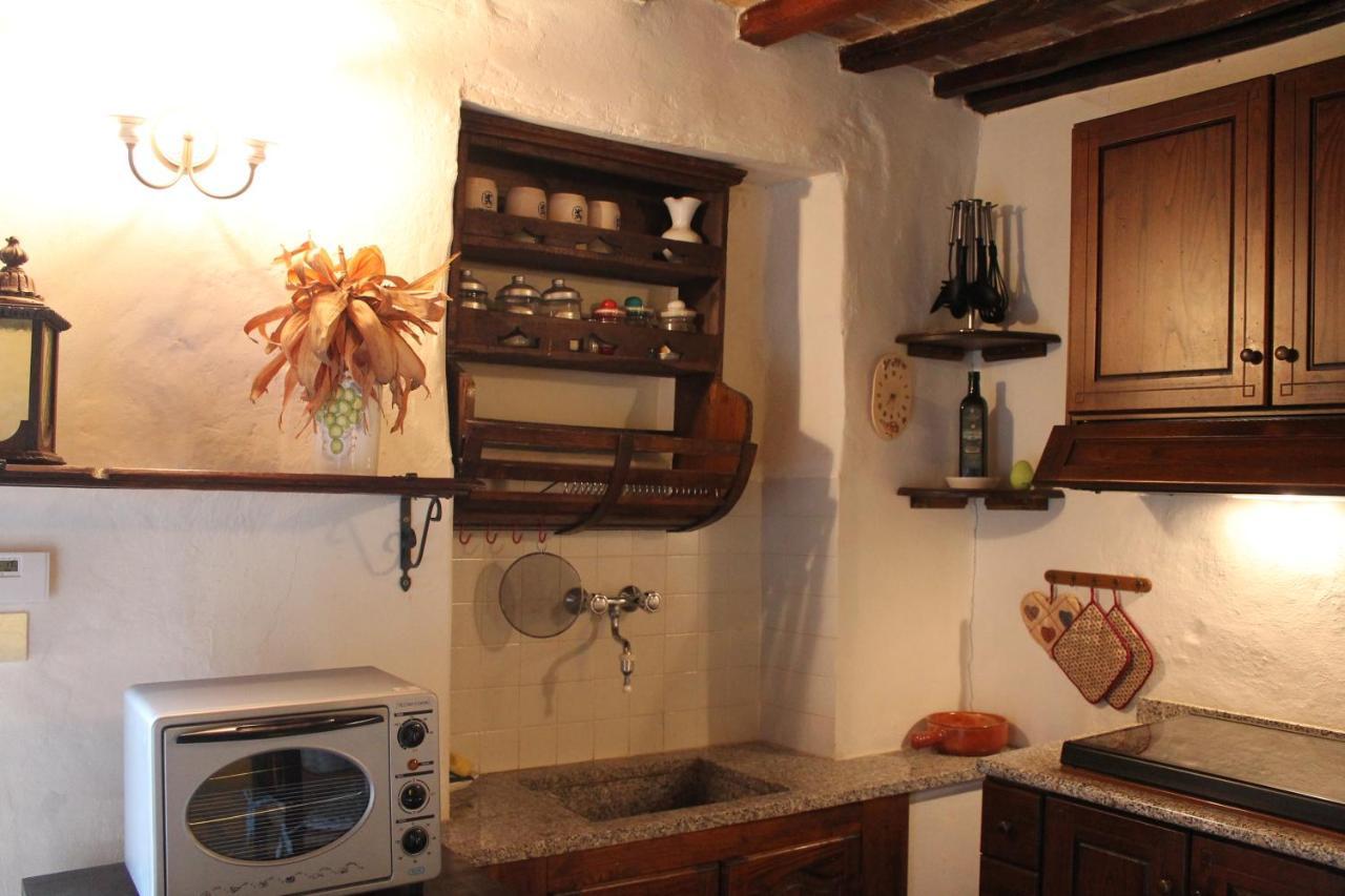 Petite Maison, Nel Borgo Di Cetona Luaran gambar